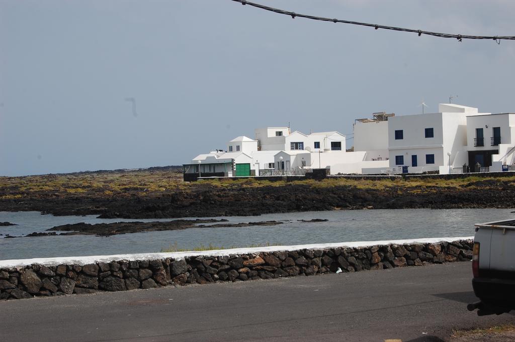Casa Salinas Playa Órzola Exterior photo
