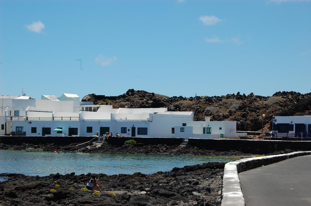 Casa Salinas Playa Órzola Exterior photo